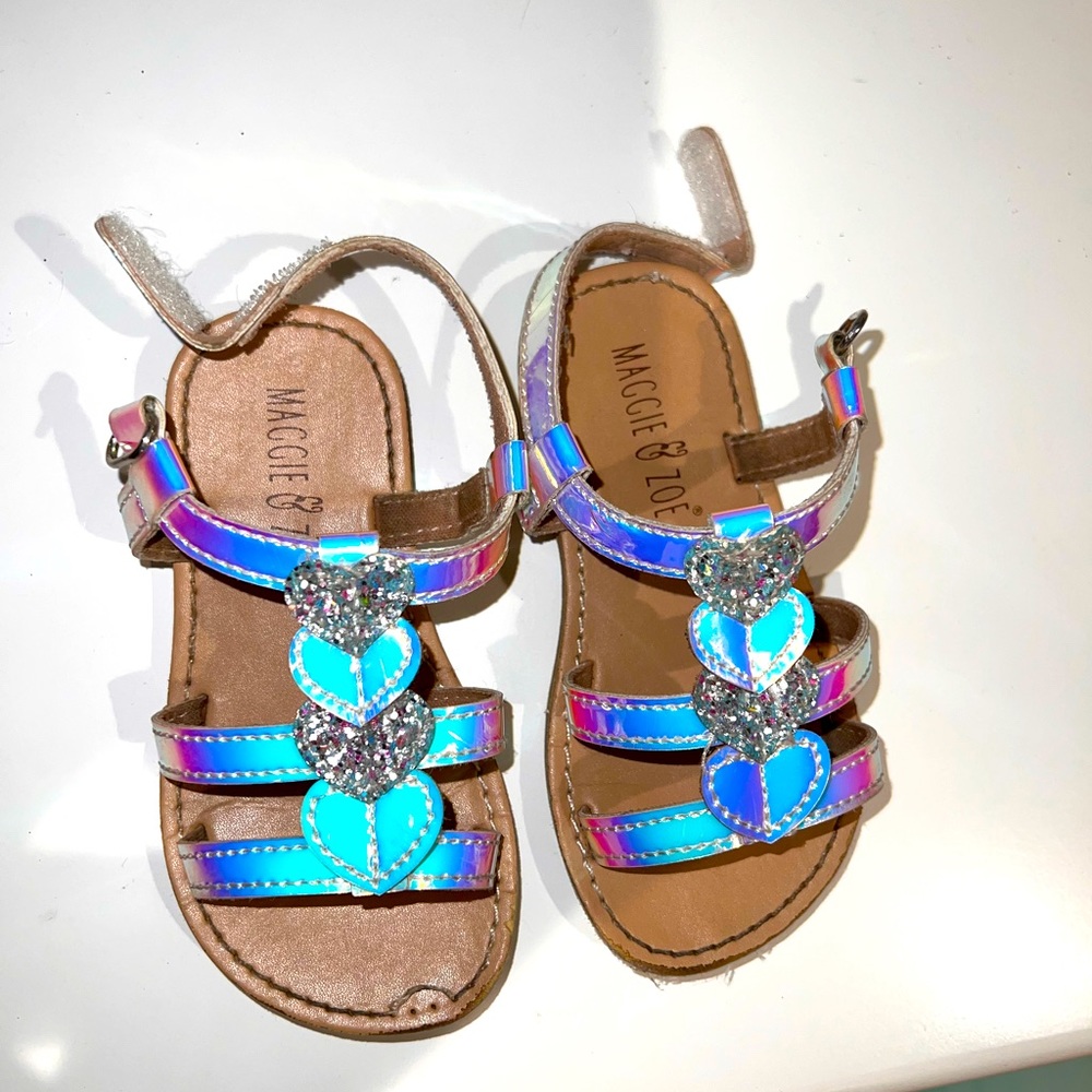 Summer toddler sandals - size 6
